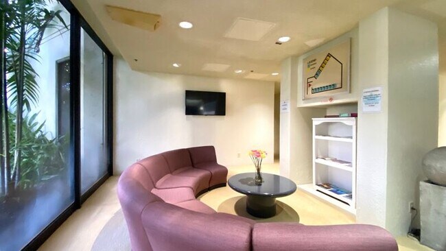 Building Photo - 300 Wai Nani Way