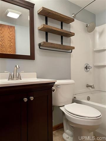 Building Photo - 11164 Lookout Ln