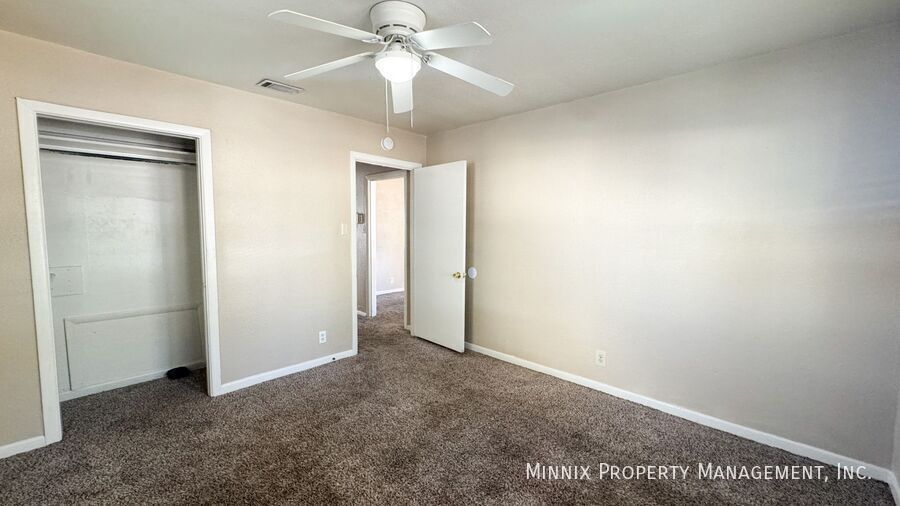 Building Photo - 3005 49th St