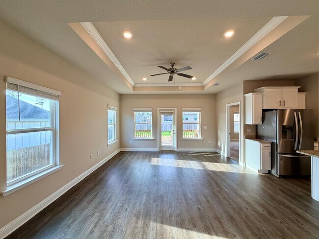 Building Photo - 31247 Palladian Wy