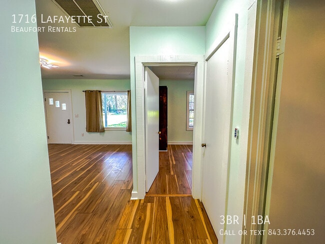 Building Photo - 1716 Lafayette St