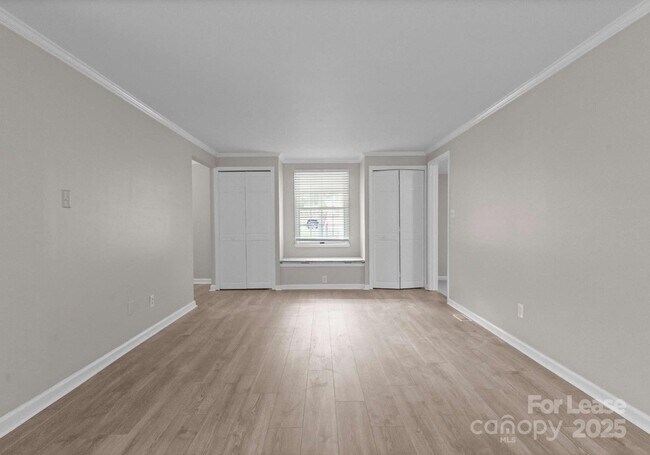 Building Photo - 7016 Wannamaker Ln
