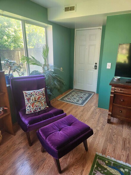 Building Photo - 7153 18th Ave SW