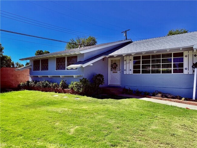 Primary Photo - 11543 Swinton Ave