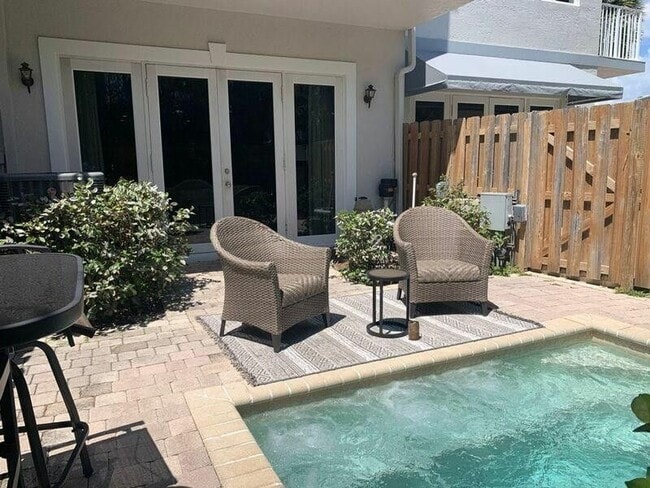 Building Photo - 4216 Sea Grape Dr