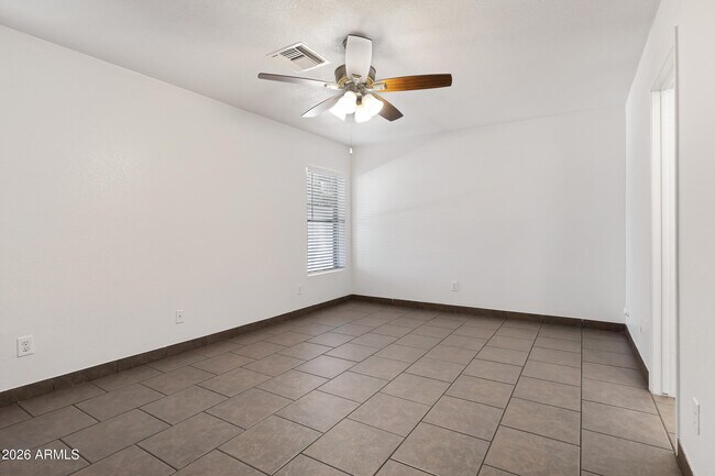 Building Photo - 23620 N 42nd Dr