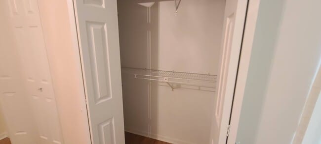 Building Photo - 2114 NE 38th St