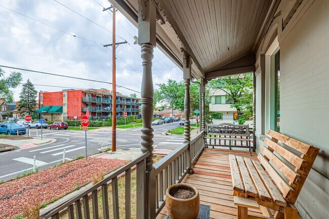 Building Photo - 536 E 2nd Ave