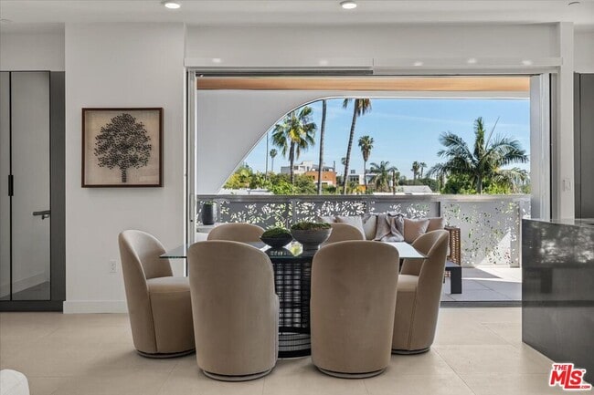 Building Photo - 1257 N Sweetzer Ave