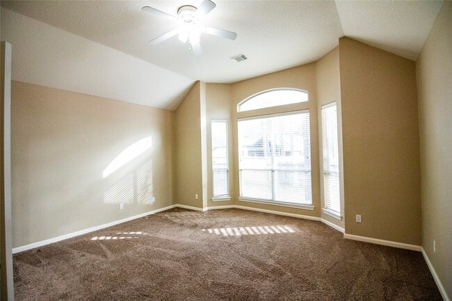 Building Photo - 3318 Shadowcrest Ct