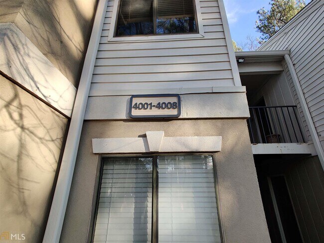 Building Photo - 4003 Wingate Way