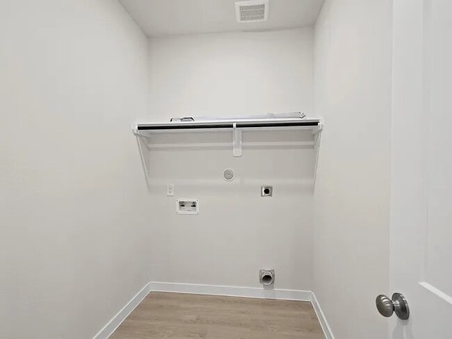 Building Photo - 17235 King Eider Rd