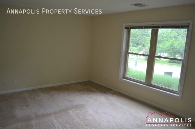 Building Photo - 1146 Cove Rd