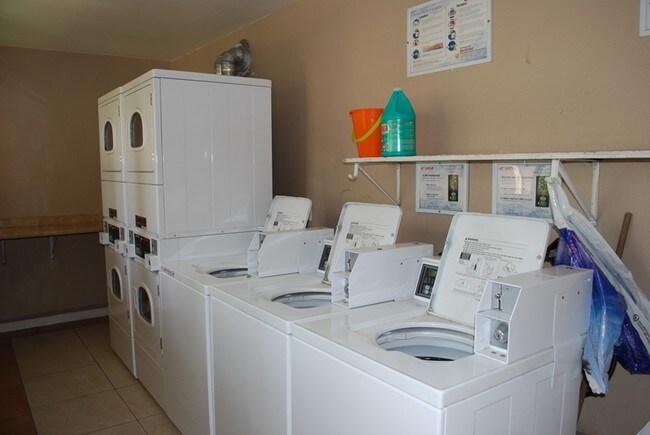 Laundry - Clifton Plaza Apartments
