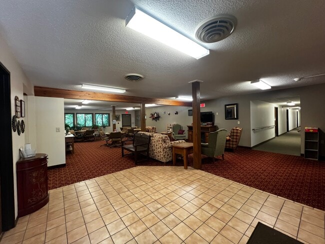 Building Photo - Oak Ridge Manor Senior 62+ Apartments
