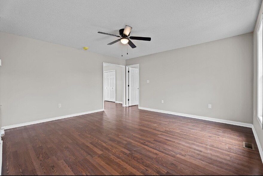 Building Photo - 109 Doves Mount Cir