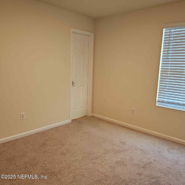 Building Photo - 86624 Shortline Cir