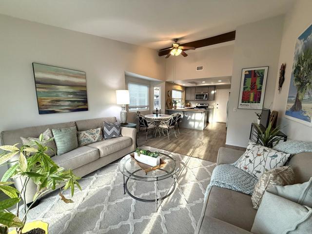 Building Photo - 3439 Lakewood St