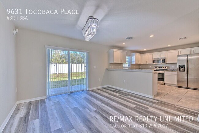 Building Photo - 9631 Tocobaga Pl