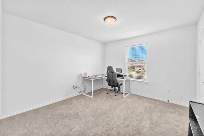 Building Photo - 15836 Selene View