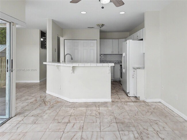 Building Photo - 20964 SW 84th Ave