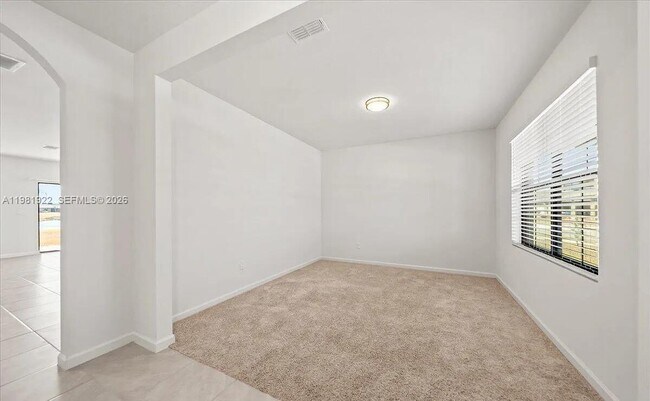 Building Photo - 870 Remington Green Dr SE