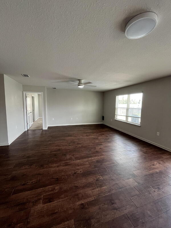 Building Photo - 4905 Kensington Ln