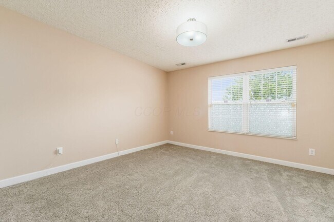 Building Photo - 5179 Mantua Dr