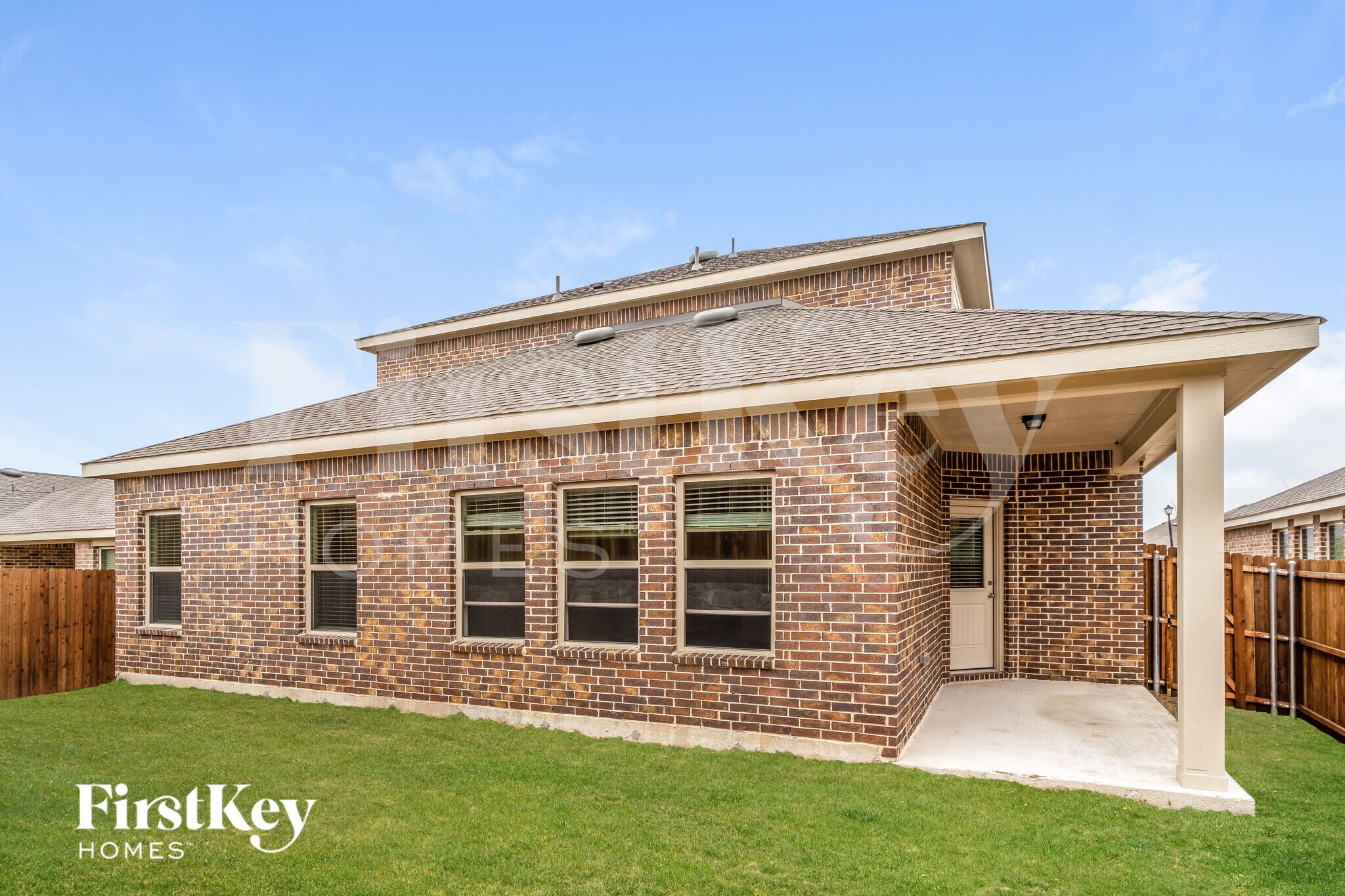Building Photo - 1045 N Churchill Dr