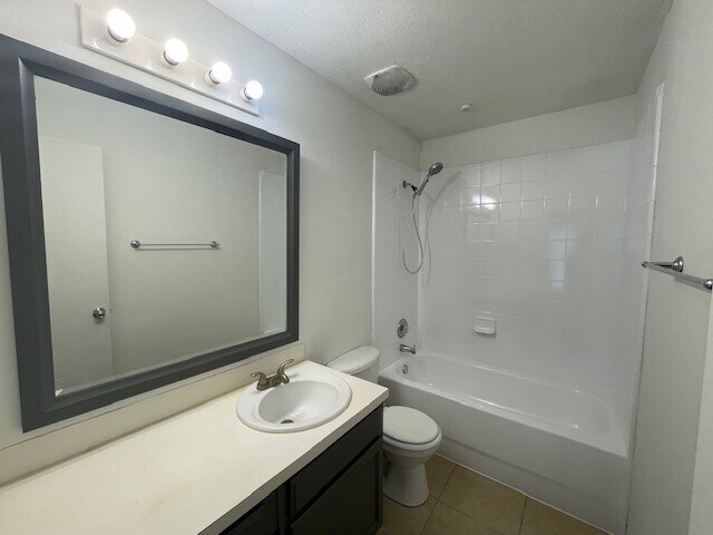 Building Photo - 17407 Wigeon Way Dr