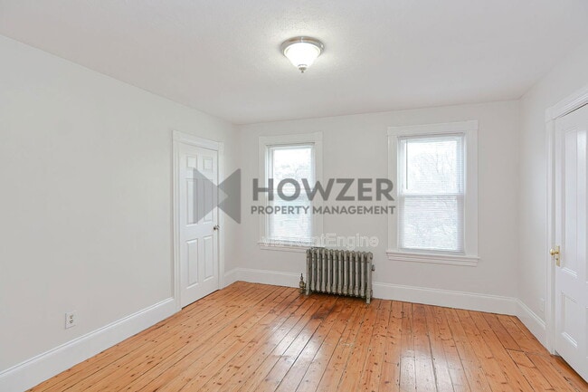 Building Photo - 27 Hayward St