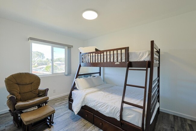 Building Photo - 2437 D Ave