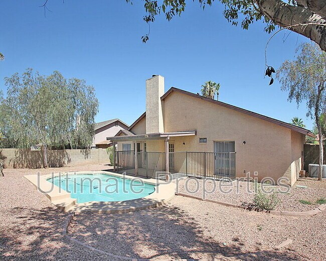 Building Photo - 7509 W San Juan Ave