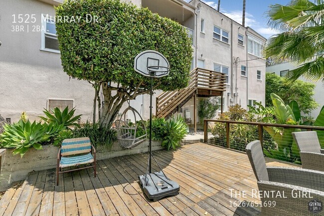 Building Photo - 1525 Murray Dr