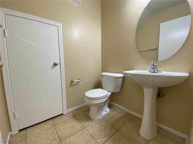 Building Photo - 5828 Fern Gully Way