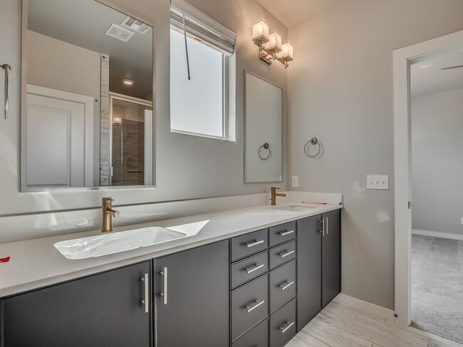 Building Photo - Beautiful New Construction Home in Edmond/...