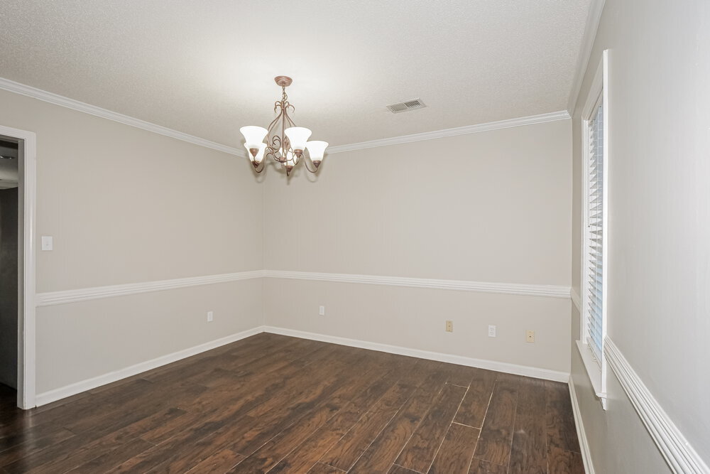 Building Photo - 2351 Mason Dr