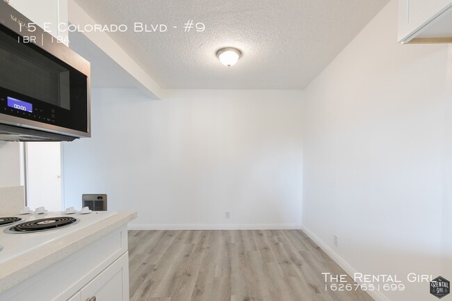 Building Photo - Updated 1 Bed /1 Bath In Arcadia! | Upper ...