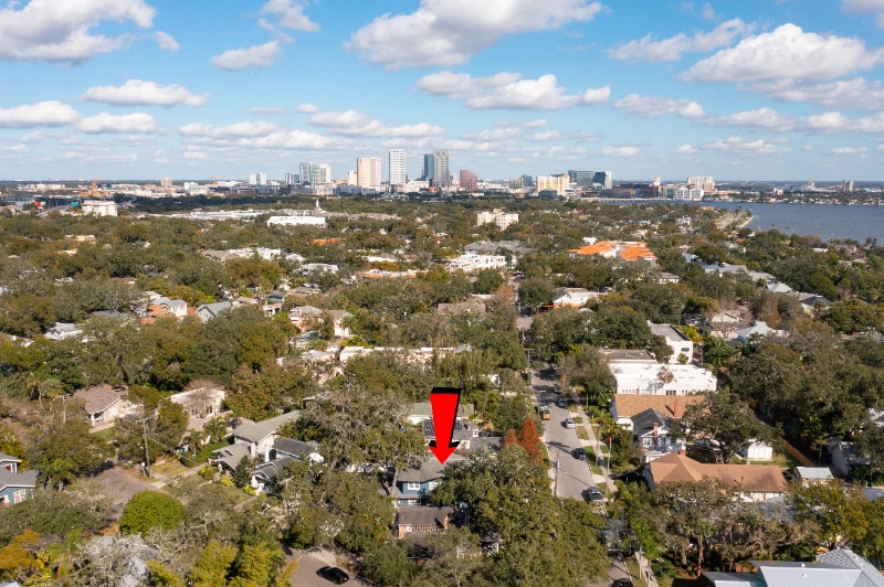 Building Photo - 2009 W Dekle Ave