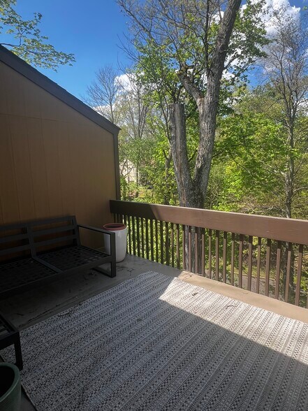 Building Photo - 9 Smoke Rise