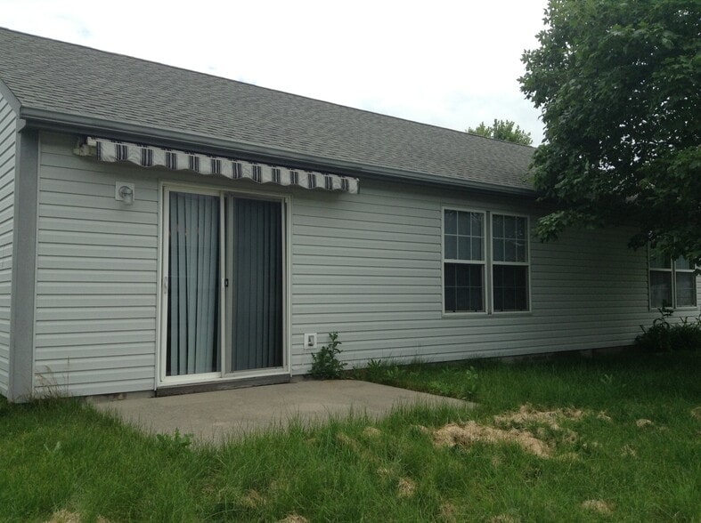 Building Photo - 6324 Blakeview Dr