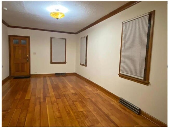 Building Photo - 1068 Arundel St