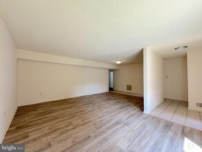 Building Photo - 4538 Conwell Dr