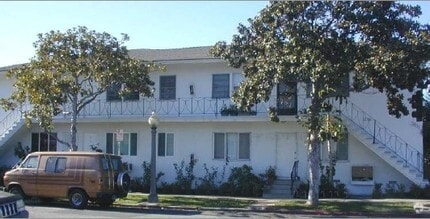 Building Photo - 10878 Venice Blvd