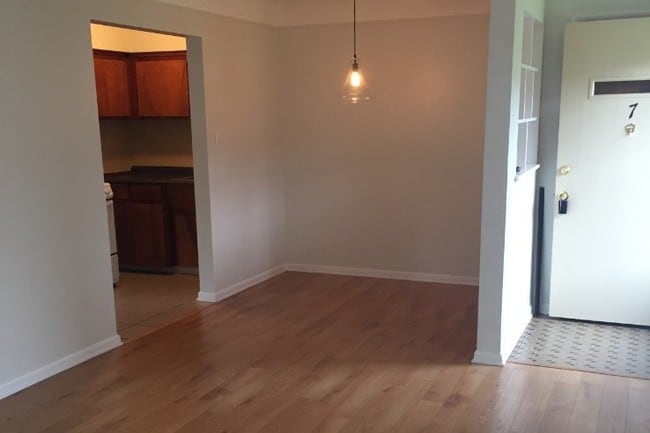 Building Photo - 4304 W 13 Mile Rd