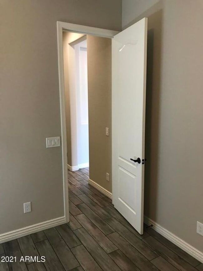 Building Photo - Beautiful Foothills 4 Bed and 3 Bath
