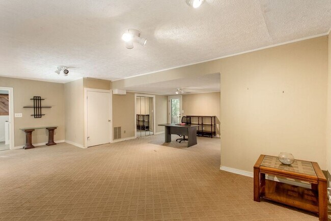 Building Photo - Contemporary East Cobb Home in Pope School...