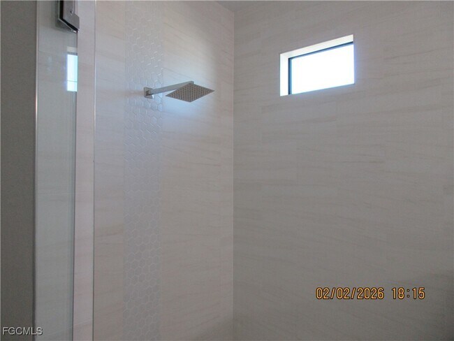 Building Photo - 208 NW 6th St