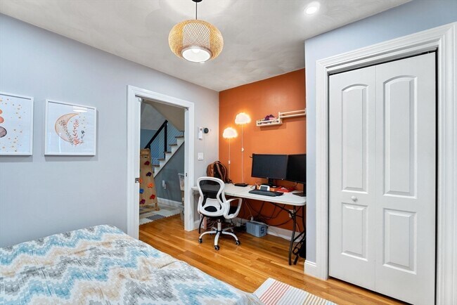 Building Photo - 890 Winthrop Ave