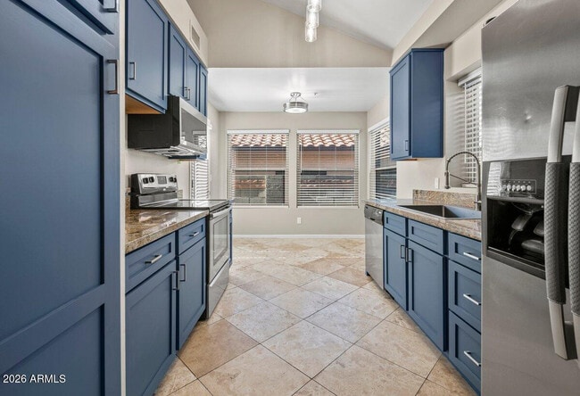 Building Photo - 10059 E Sheena Dr